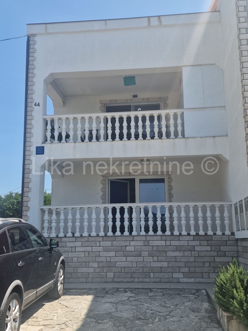 KARLOBAG - dvosobni apartman 50 m2, 1.kat, pogled more, parking (2)