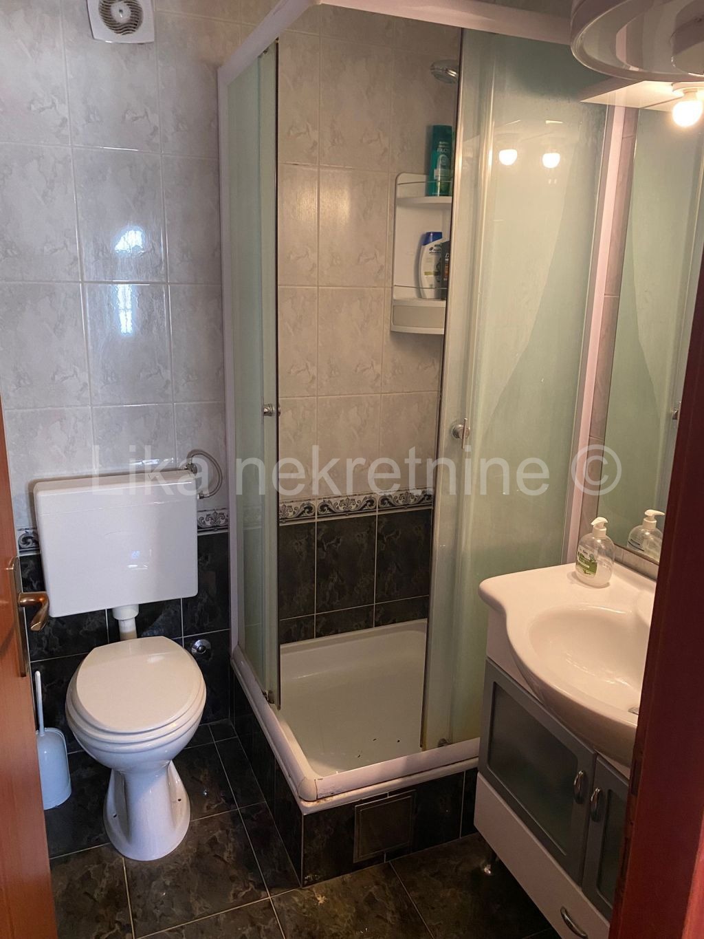 KARLOBAG - dvosobni apartman 50 m2, 1.kat, pogled more, parking (12)