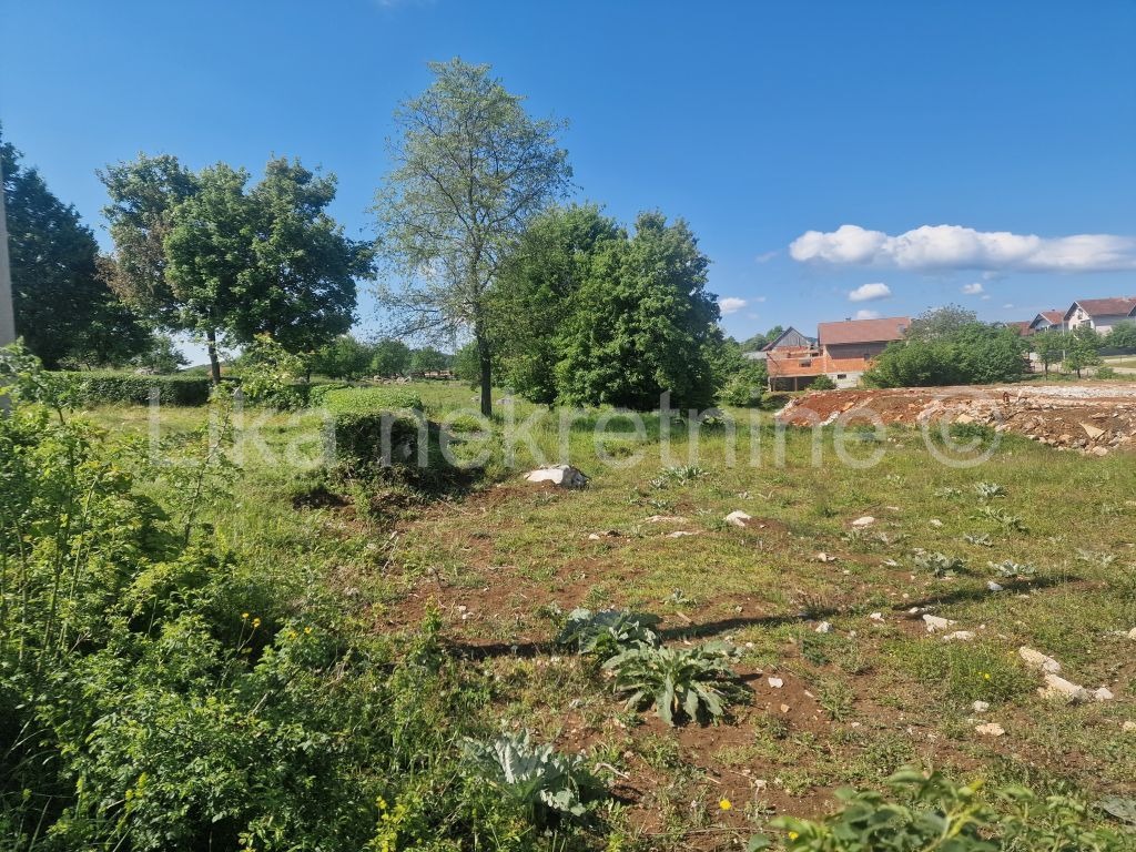 OTOČAC - Dubrava - građevinsko zemljište 2.202 m2 (4)