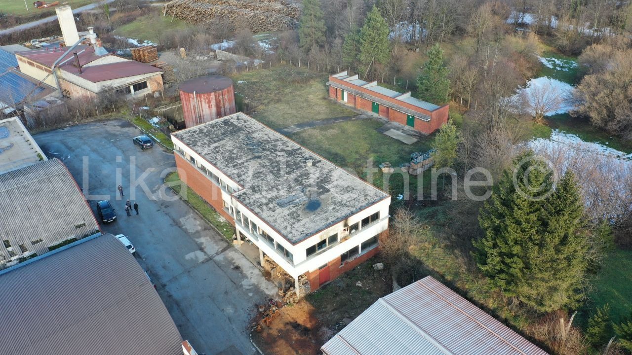 SLUNJ - Gornje Trbovište - Upravna zgrada, hala, industrijsko dvorište (3)