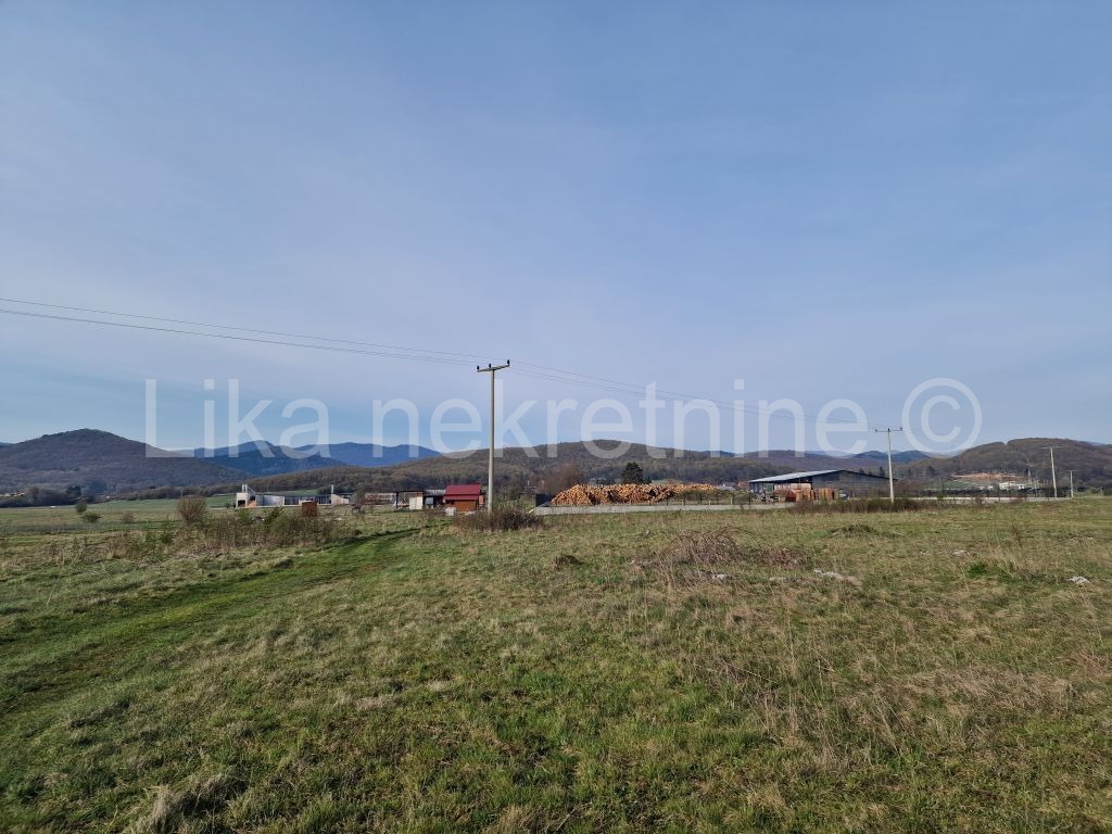 OTOČAC - Špilnik- zemljište poslovne namjene uz Industrijsku zonu