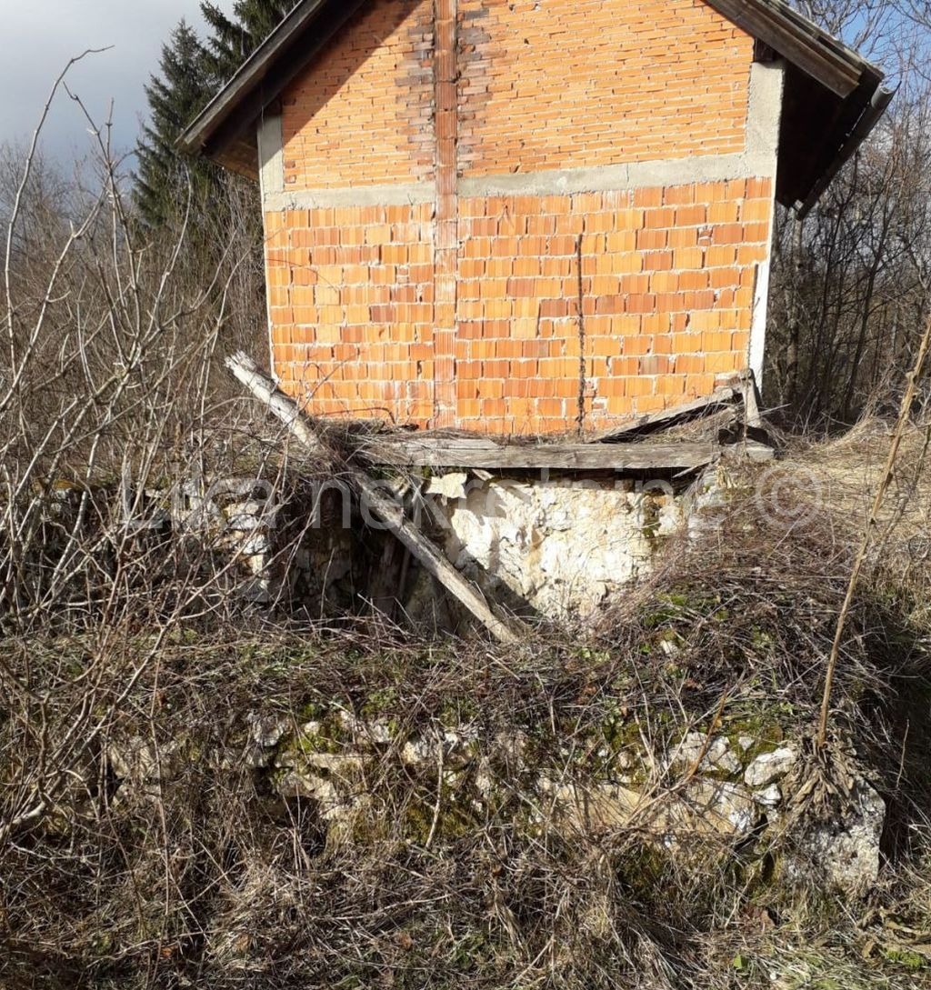 PLITVIČKA JEZERA - Plitvica selo - građevinsko zemljište (4)