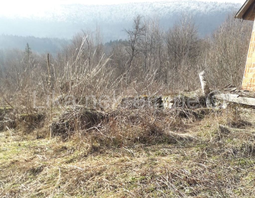 PLITVIČKA JEZERA - Plitvica selo - građevinsko zemljište (5)