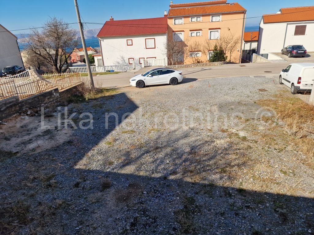 SENJ - Trbušnjak - obiteljska kuća s 3 stana, 9 parking mjesta (14)