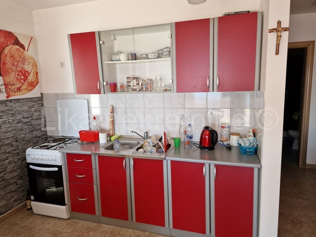 PLANIKOVAC ( SENJ) - apartman 63 m2, terasa, parkirno mjesto (13)