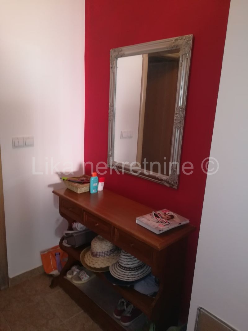 PLANIKOVAC ( SENJ) - apartman 63 m2, terasa, parkirno mjesto (14)