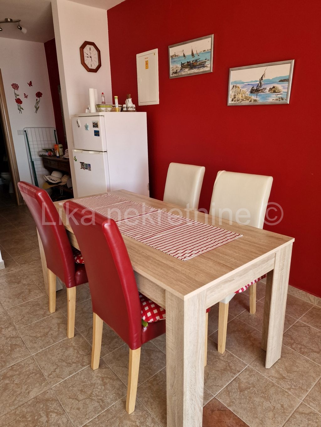 PLANIKOVAC ( SENJ) - apartman 63 m2, terasa, parkirno mjesto (10)
