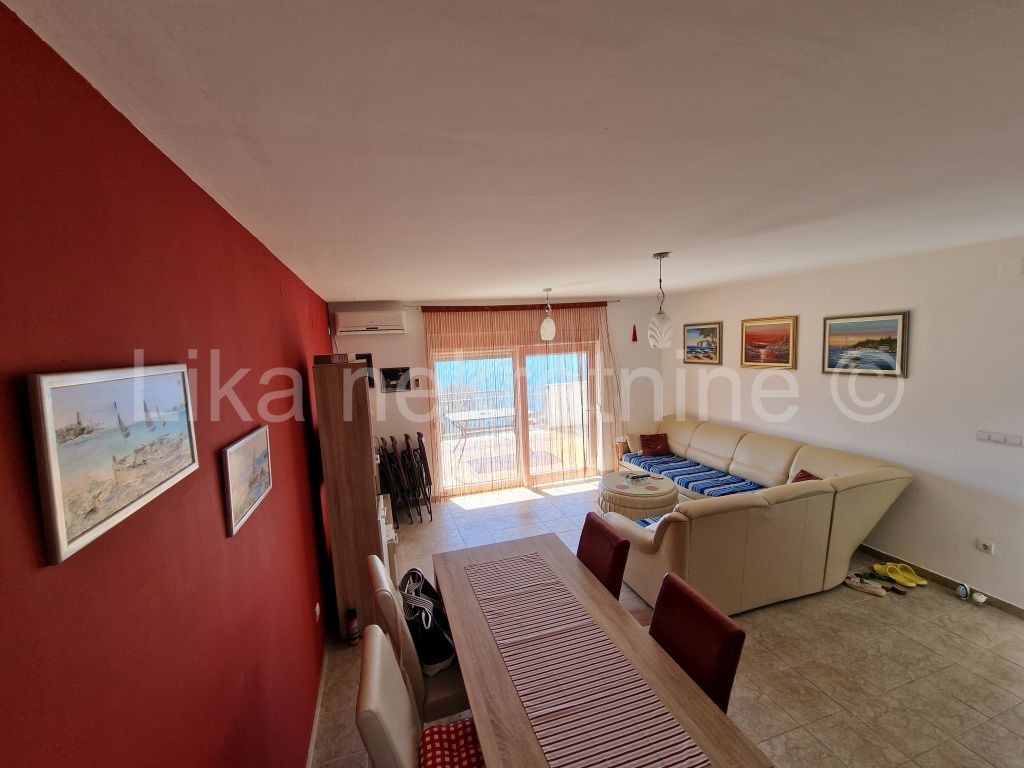 PLANIKOVAC ( SENJ) - apartman 63 m2, terasa, parkirno mjesto (11)