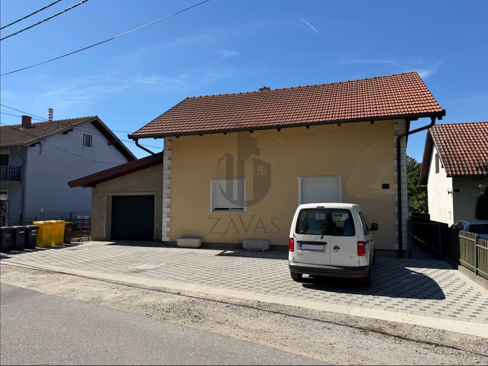 Investicija! Kuća, Zagreb Savica: 197m2 (3 stana) + garaža! (17)