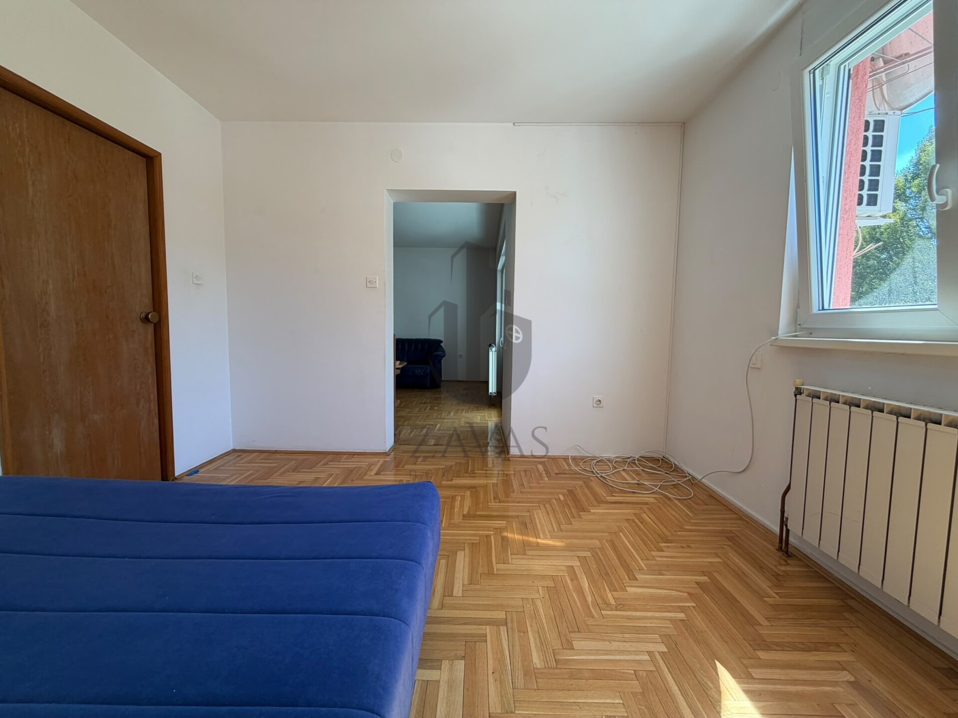 Stan Zagreb: Sesvete - 60 m2, loggia + spremište (6)