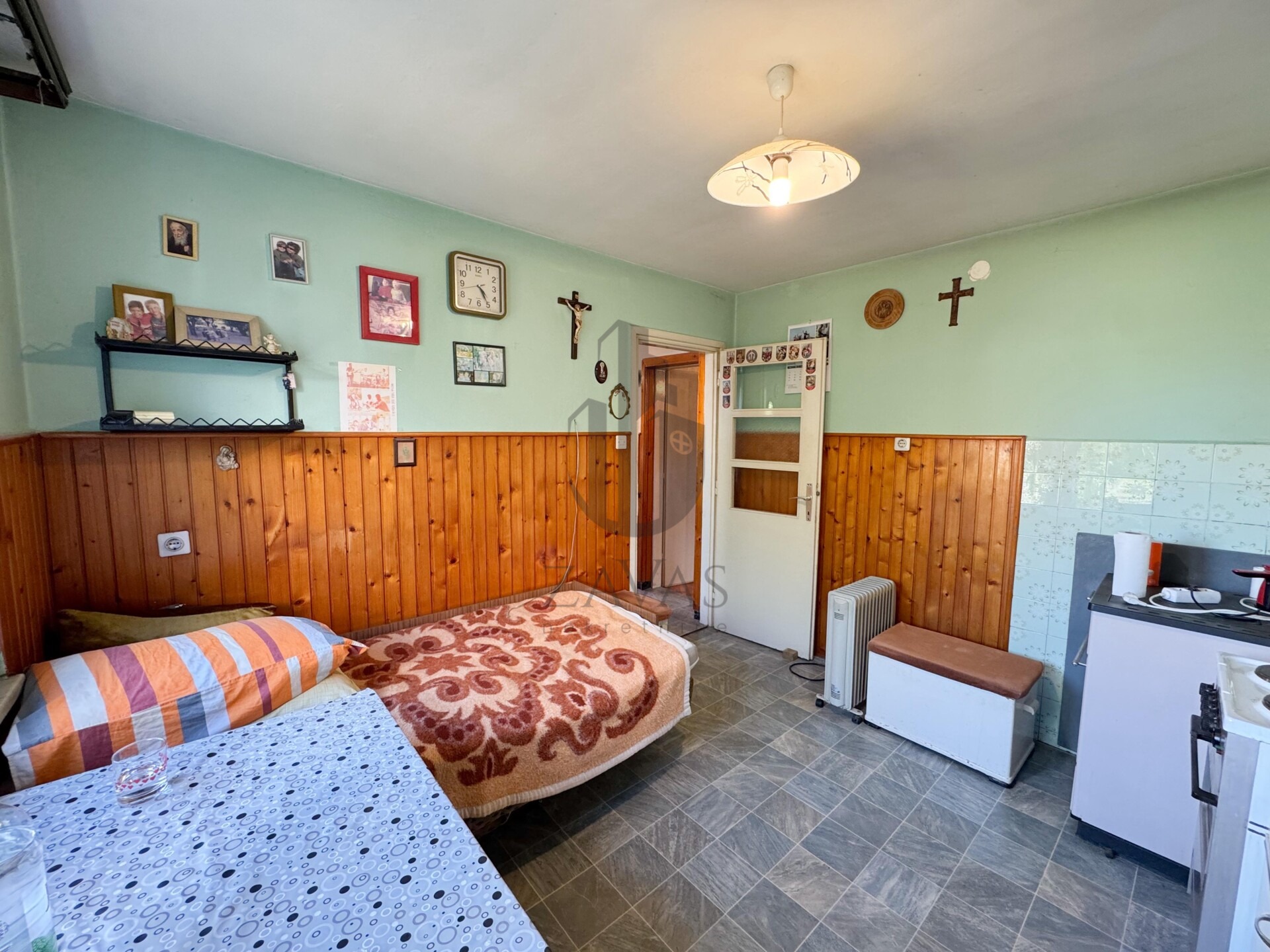 Hrvatski Leskovac: Haus 111,5m2 + 24m2 + Hof 318m2 (3)