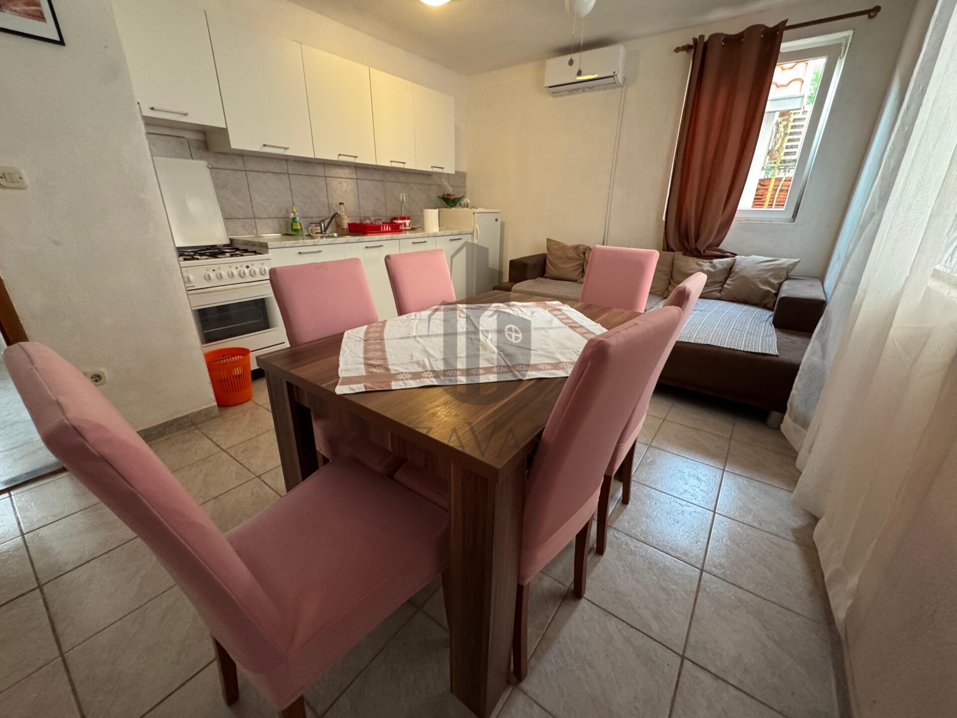 HAUS ZUM VERKAUF - SUPETAR, BRAČ (20)