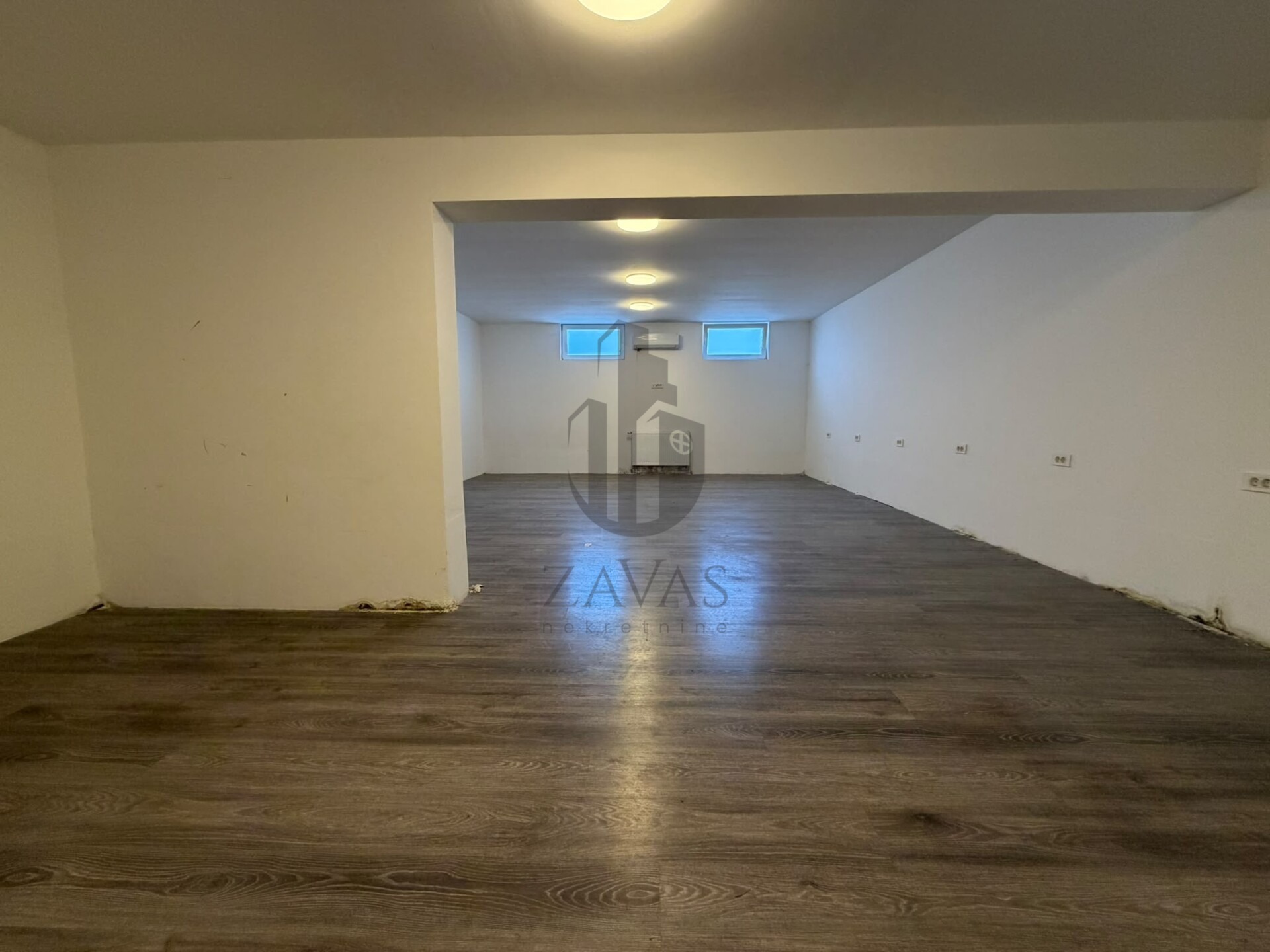 Geschäftsraum, Zagreb Veliko Polje: 240 m² + 6 Parkplätze + Garagen (5)