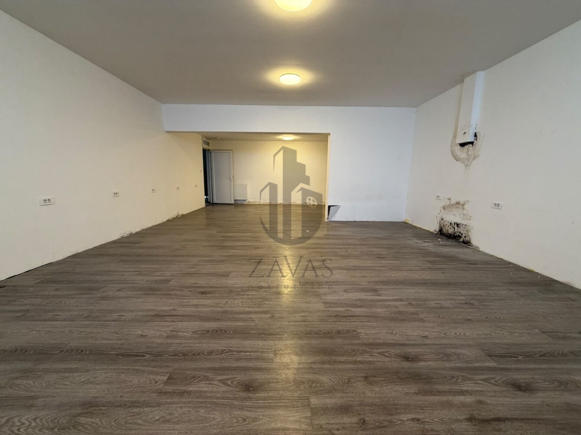 Geschäftsraum, Zagreb Veliko Polje: 240 m² + 6 Parkplätze + Garagen (3)