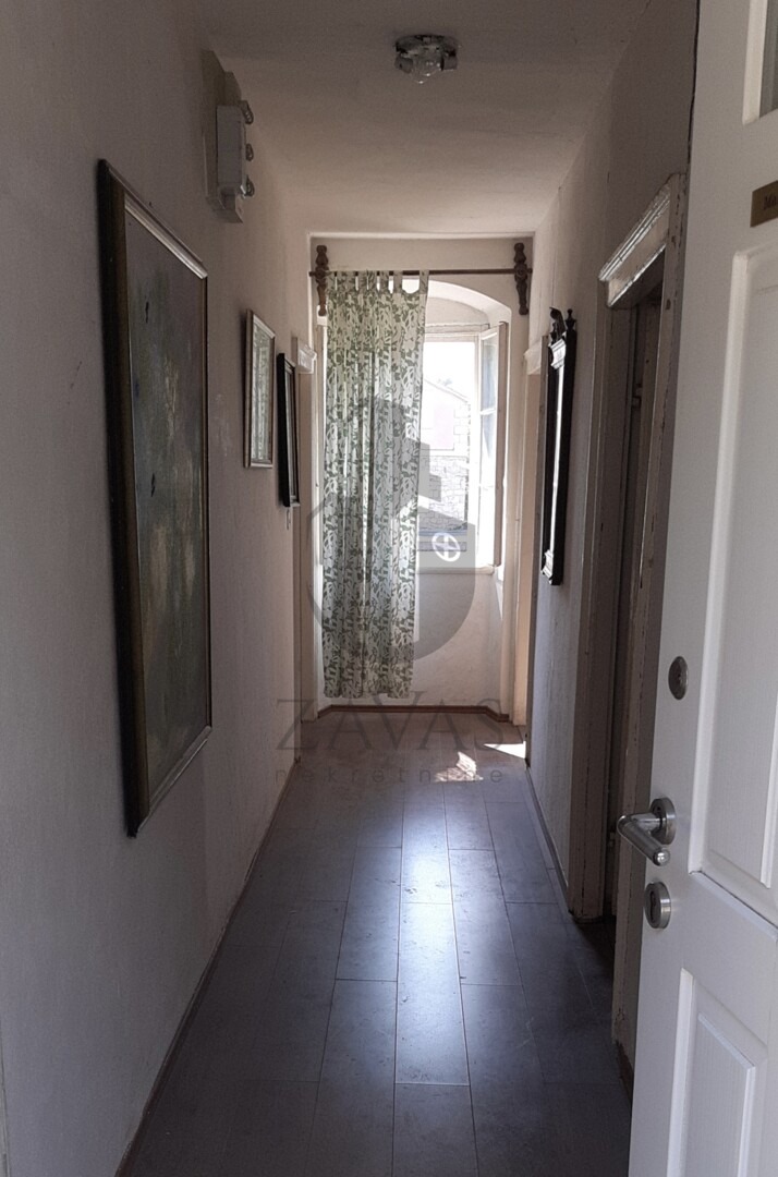 Steinhaus - Postira, 126 m² + Dachgeschoss 55 m² (50 m vom Meer) (8)