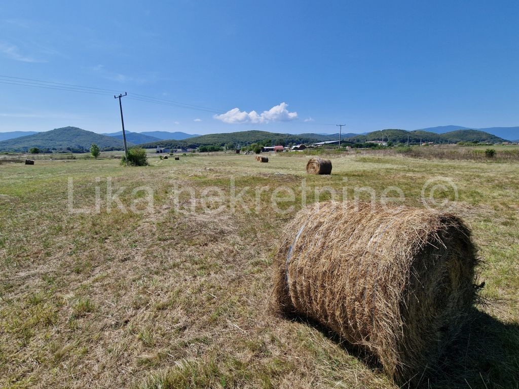 OTOČAC - Špilnik - poljoprivredno zemljiše uz Industrijsku zonu (3)