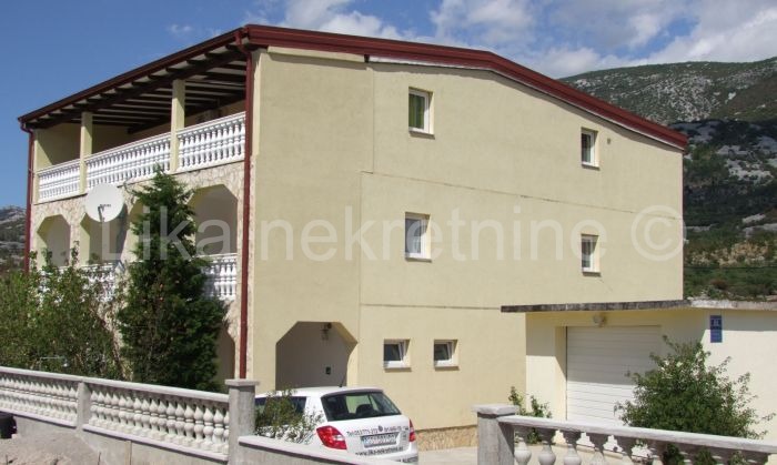 CESARICA - kuća s 4 apartmana,lokal, garaža (2)