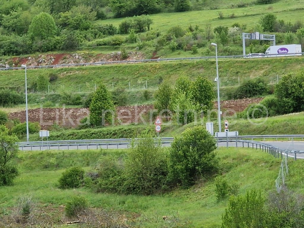 OROVAC ( Otočac ) - poljoprivredno zemljište, oranica, pašnjak (2)