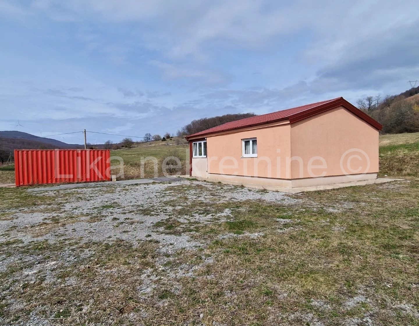 PROKIKE ( Brinje) - kuća prizemnica za odmor u prirodi