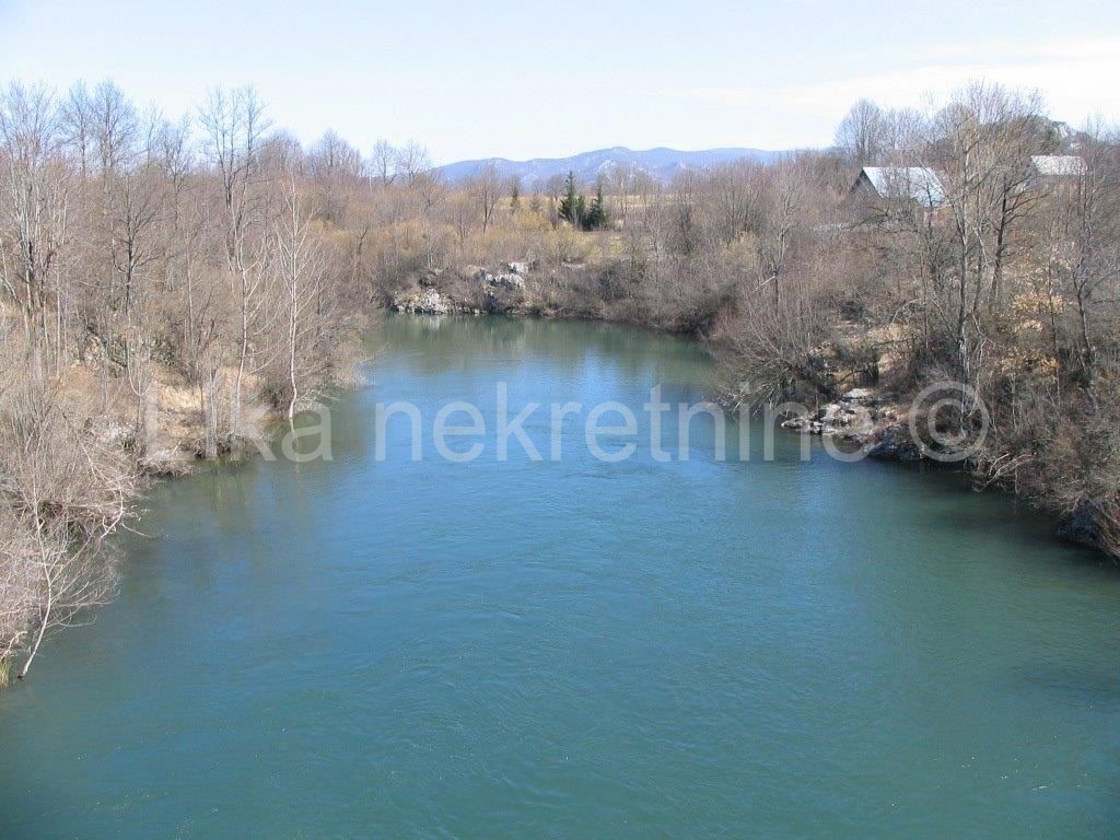 GOSPIĆ - Bilaj - kuća prizemnica i okućnica 366 m2 (11)