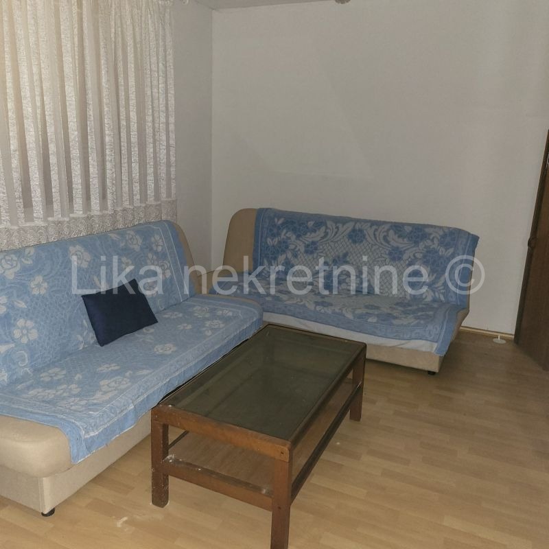 VODOTEČ ( Brinje ) - kuća prizemnica, dvorište i oranica (8)