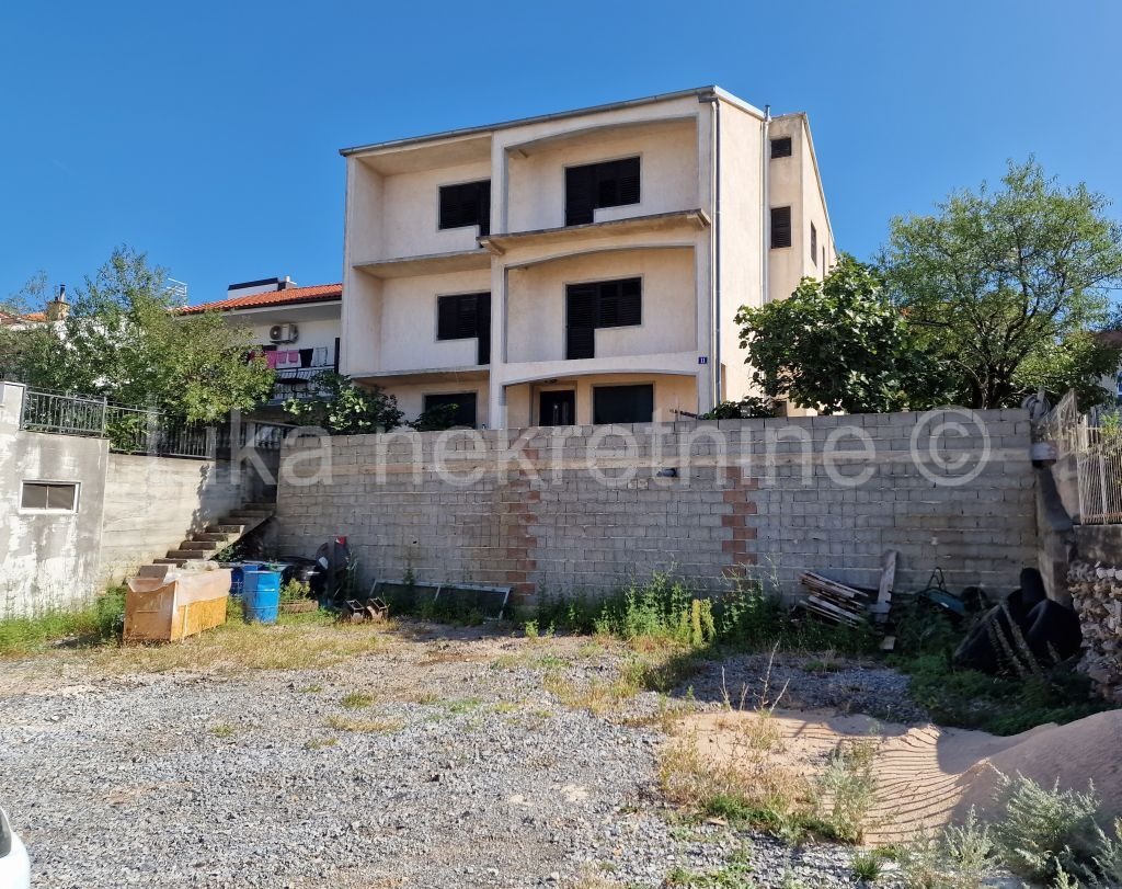 SENJ - Trbušnjak - apartman 3-sobni 89,53 m2, roh-bau