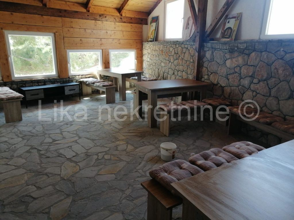 KARLOBAG - kuća s restoranom 1.red do mora (22)