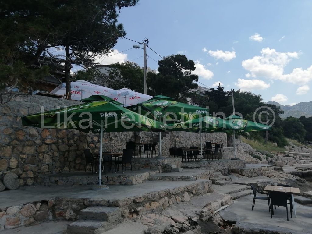 KARLOBAG - kuća s restoranom 1.red do mora (9)