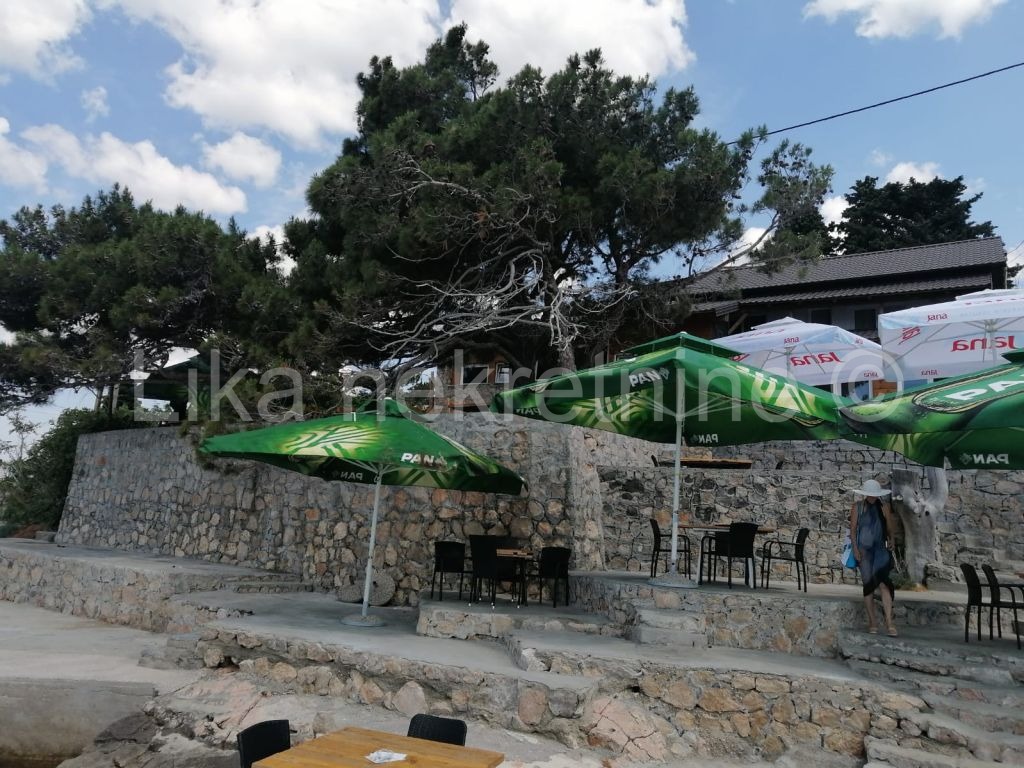 KARLOBAG - kuća s restoranom 1.red do mora (10)