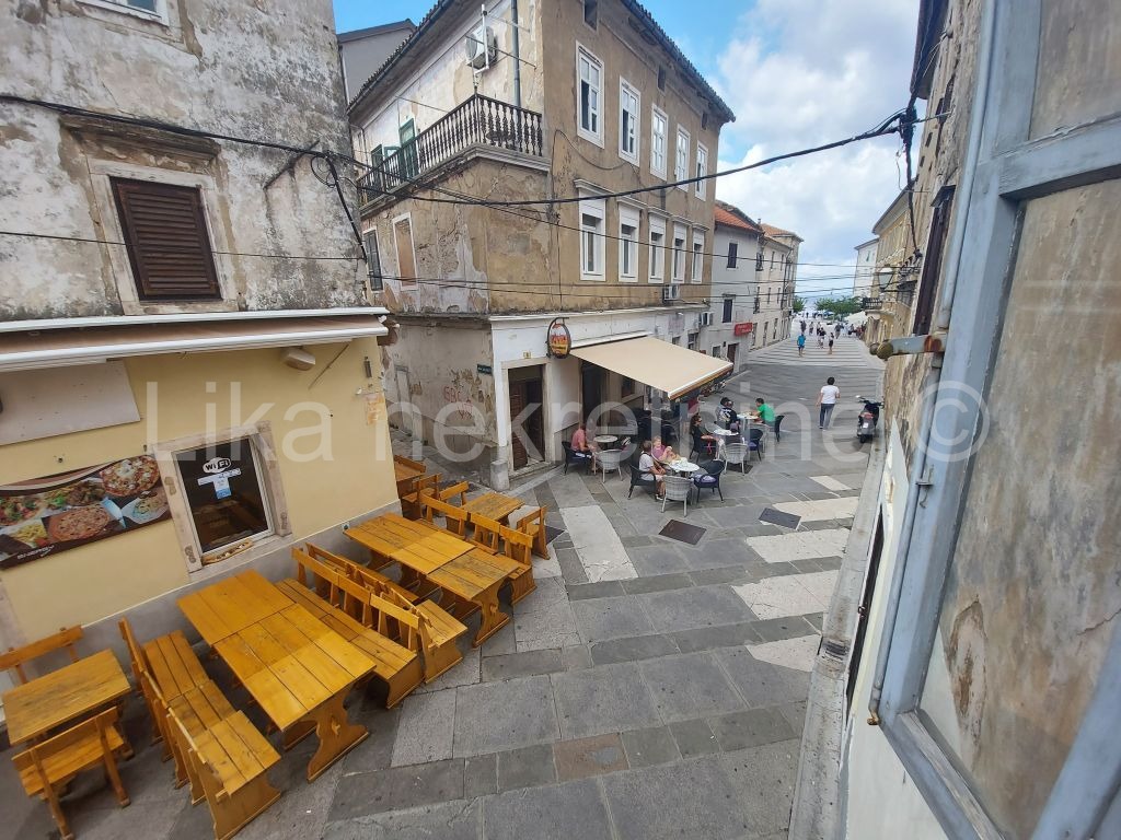 SENJ - centar, stambeno-poslovna zgrada (15)