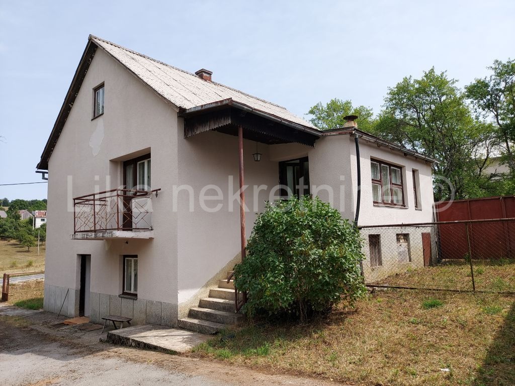 VRHOVINE - kuća s gospodarskim zgradama, voćnjak, oranica (2)
