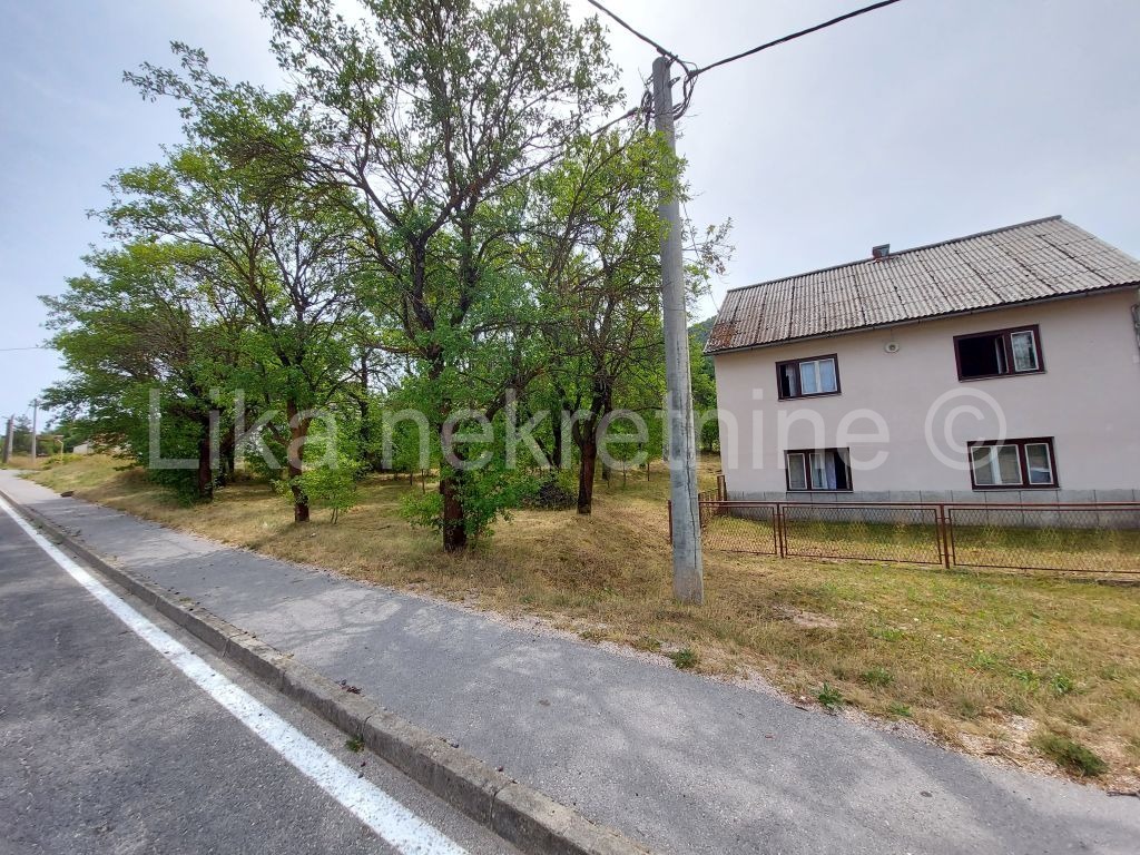 VRHOVINE - kuća s gospodarskim zgradama, voćnjak, oranica (4)