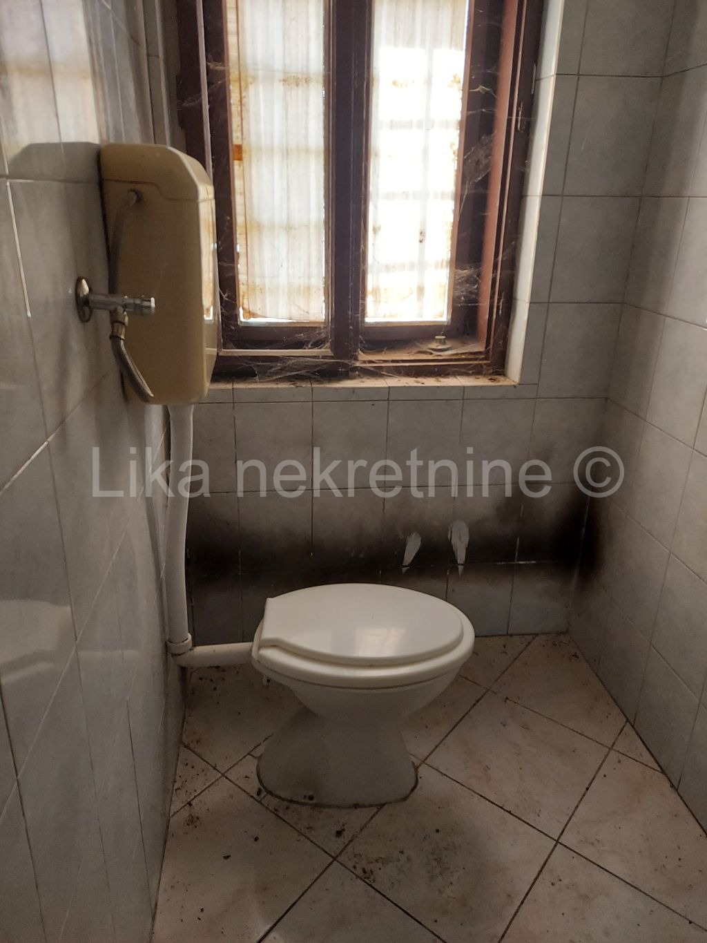 VRHOVINE - centar, poslovni prostor - lokal (6)