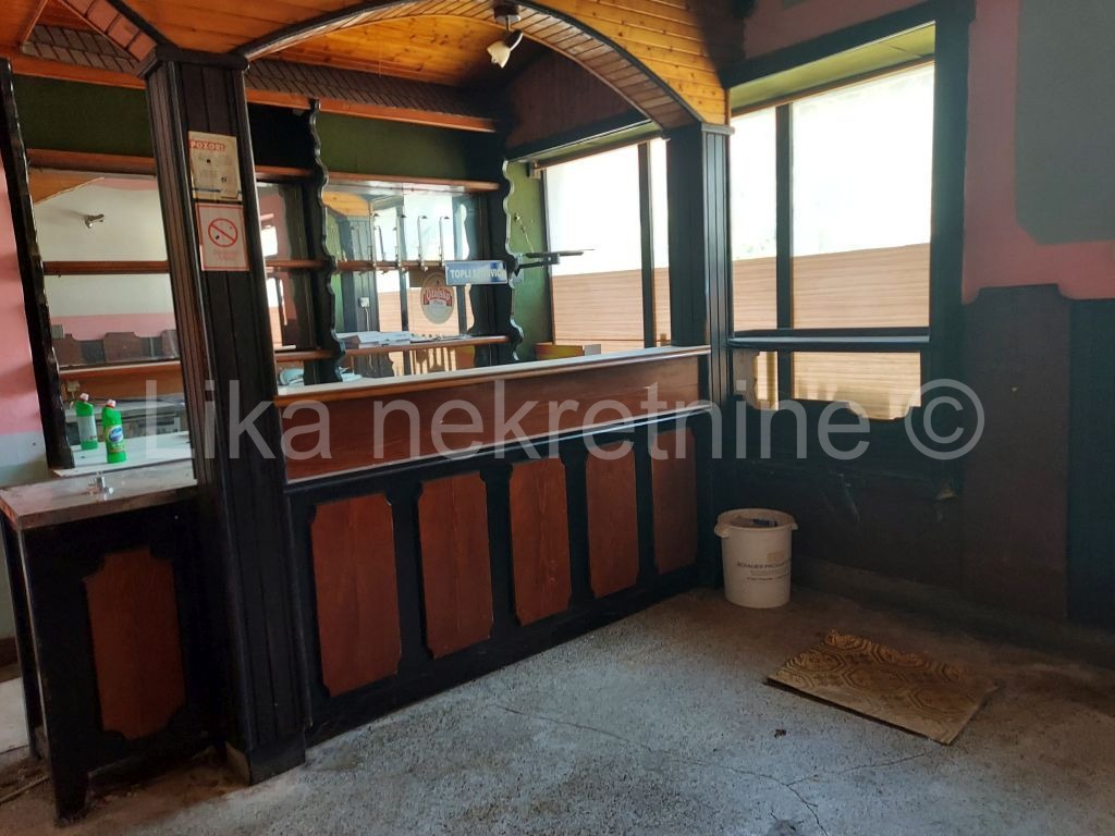 VRHOVINE - centar, poslovni prostor - lokal (4)