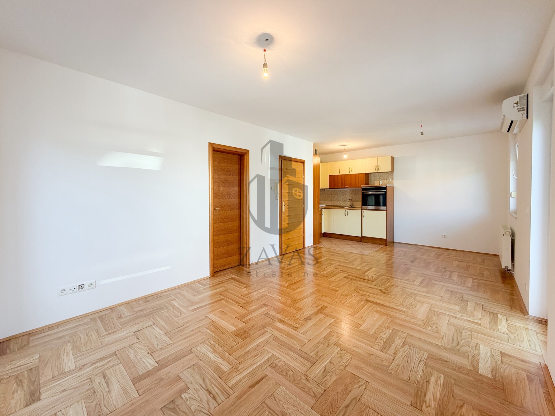 Dvosoban stan, Zagreb: Vrapče 49,5m2 + 24m2 + VPM (4)