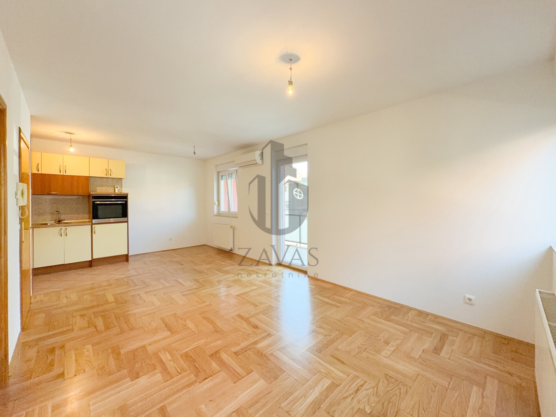 Dvosoban stan, Zagreb: Vrapče 49,5m2 + 24m2 + VPM (3)