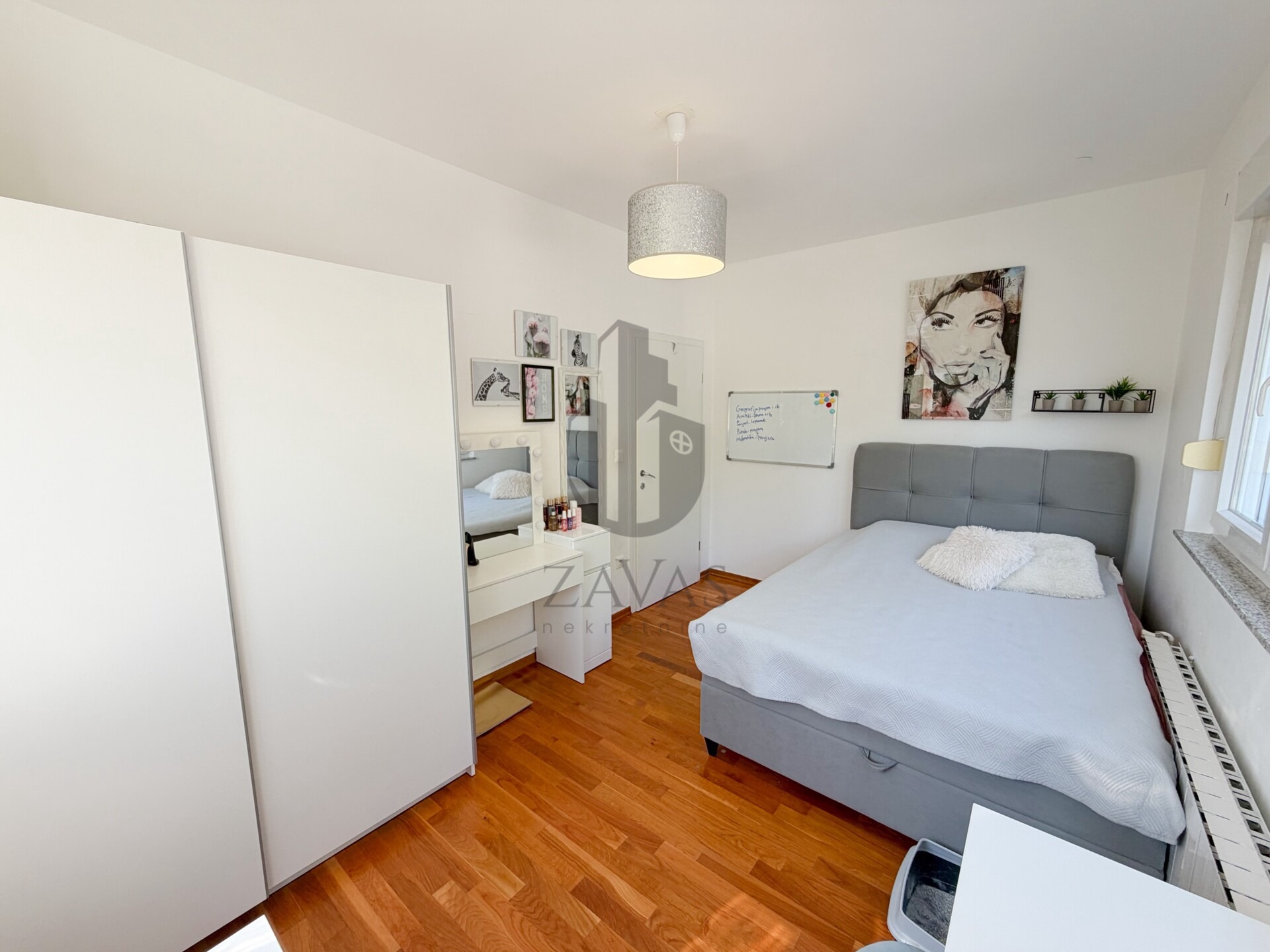 Zagreb, Vrapče: 4-sobni stan 116m2 + dvorište 388m2 + 2 VPM (11)