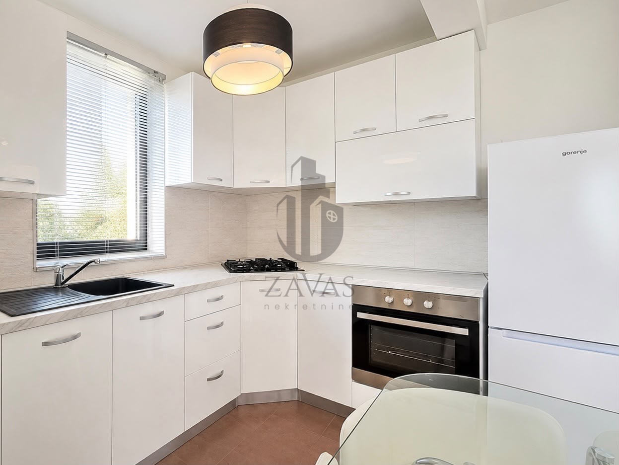 Kuća s 3 stana, Zagreb: Perjavica + parcela 1977m2 (9)