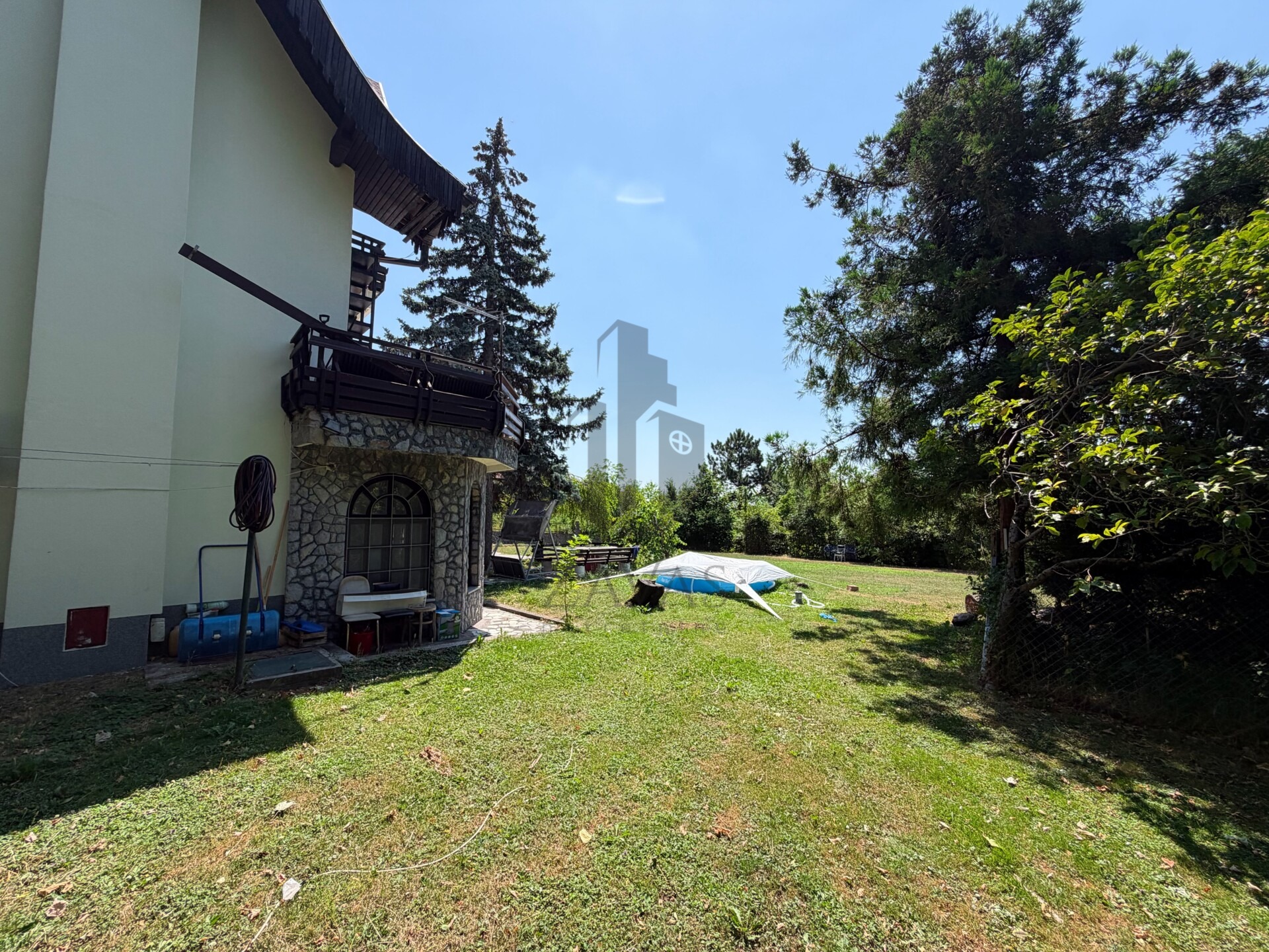 Kuća s 3 stana, Zagreb: Perjavica + parcela 1977m2 (18)