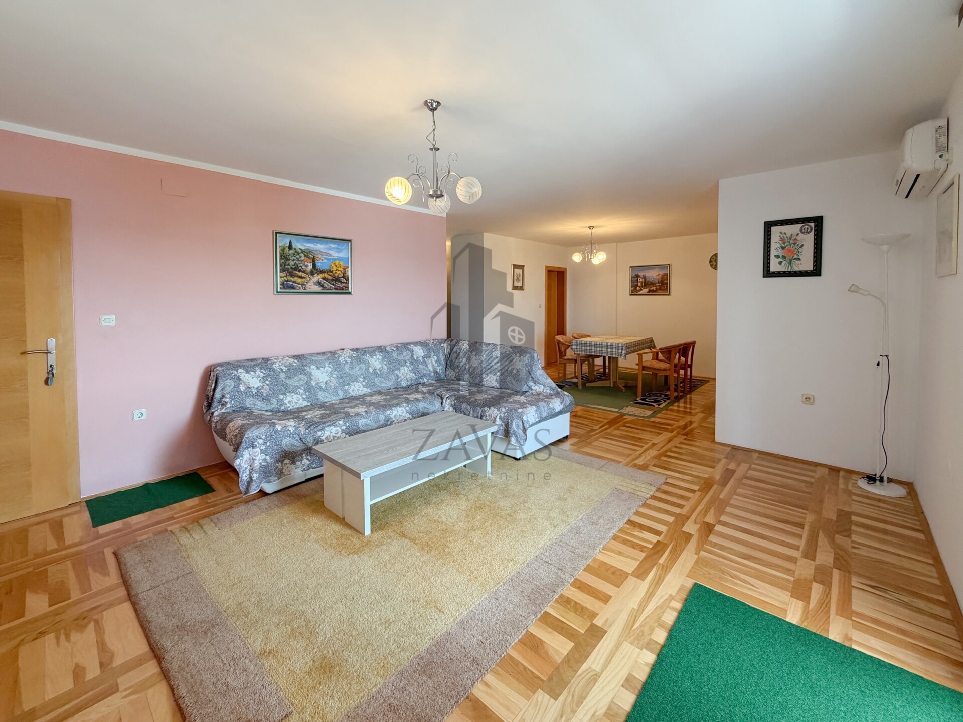 VODICE – PRVI RED DO MORA | 2 KUĆE, 10 APARTMANA + 523m² DVORIŠTA (15)