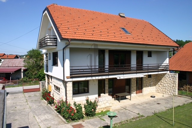 Haus 301 m² + Wirtschaftsgebäude 204 m² — 1 km von Stubičke Toplice und Terme Jezerčice (3)