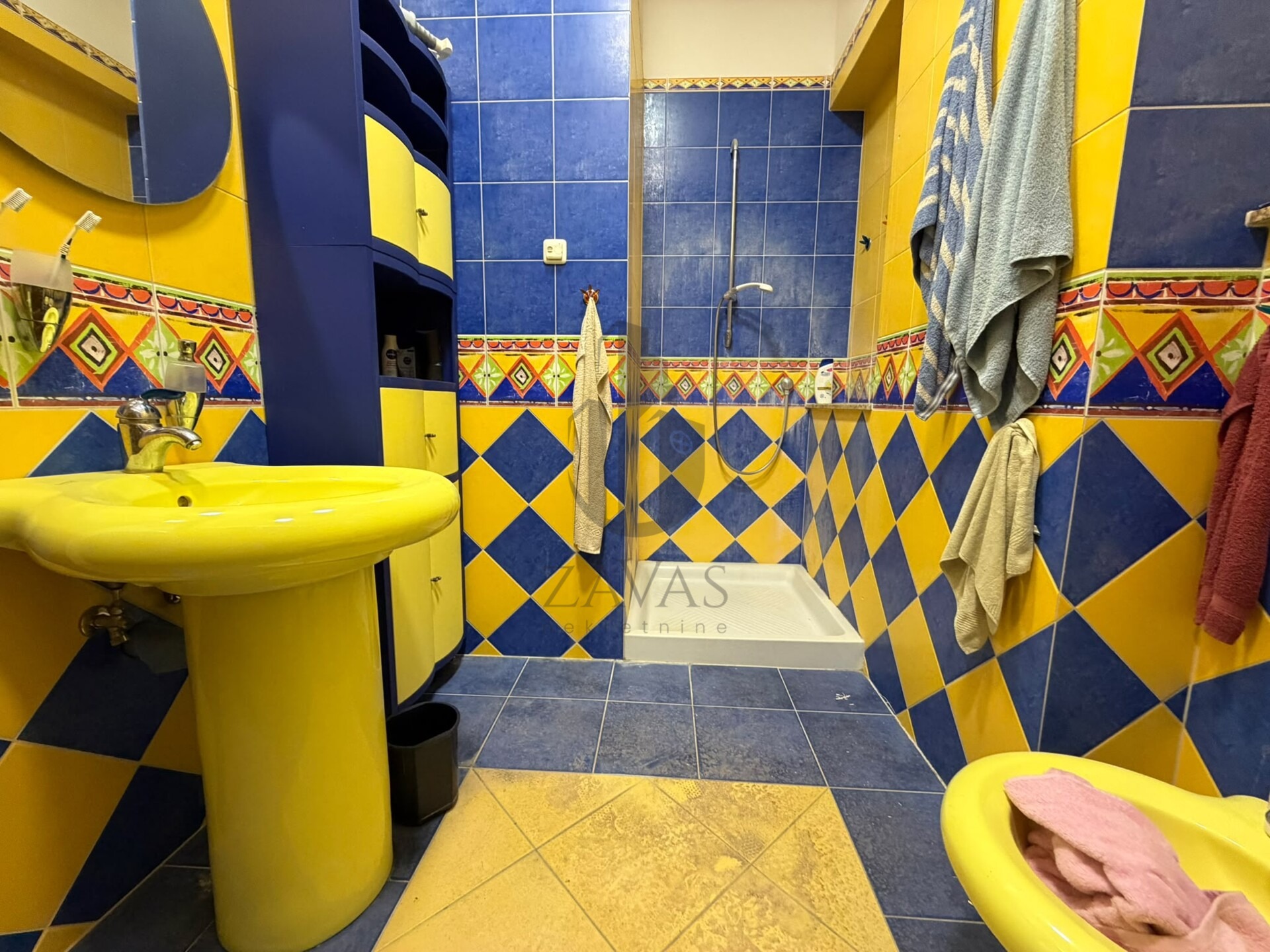 Odvjetnički/Javnobilježnički ured, stambeni prostor - 186 m2 (NA TRGU) (14)