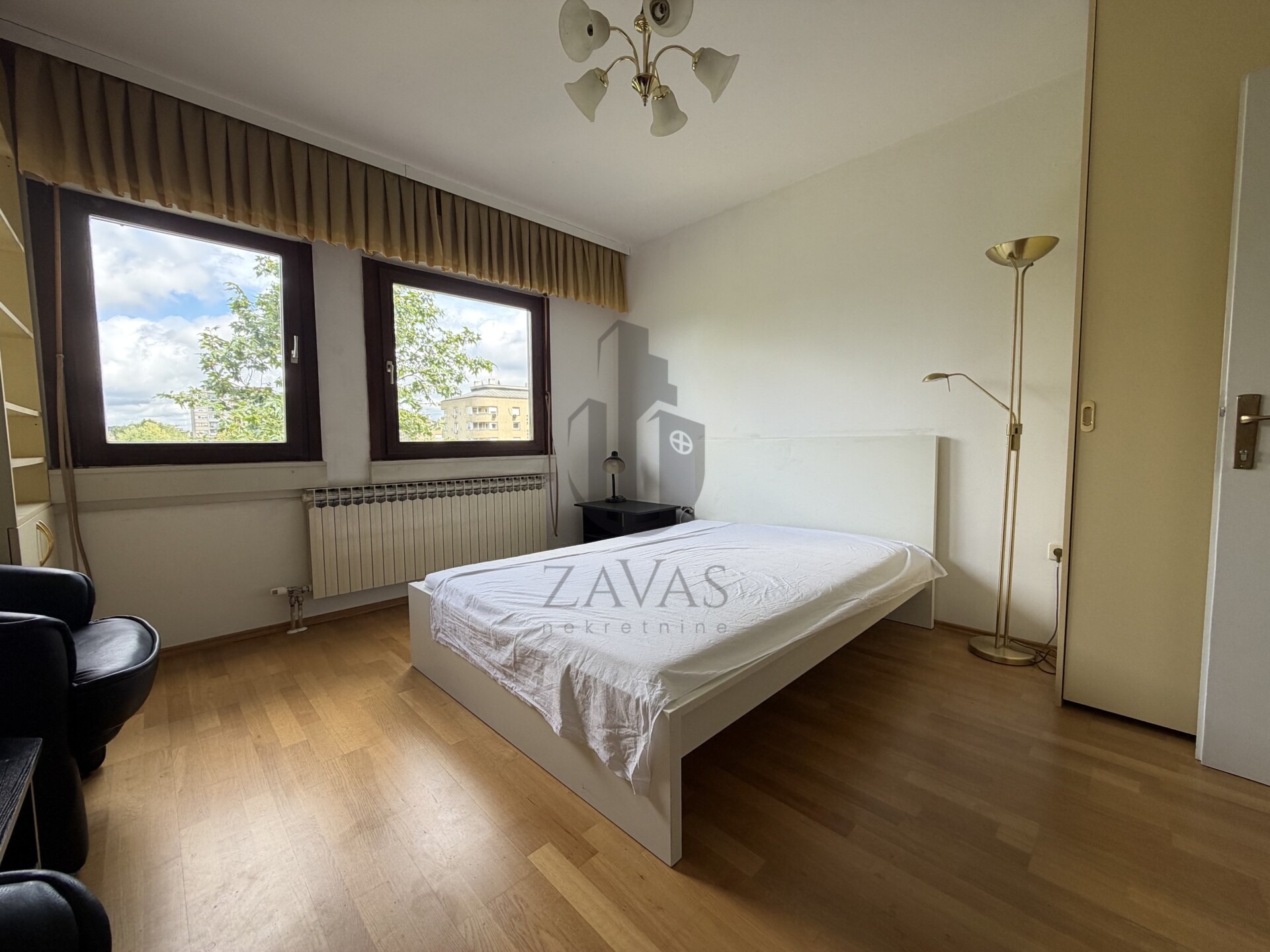 Trosoban stan, Zagreb - Trnje, Strojarska (73 m2) + spremište