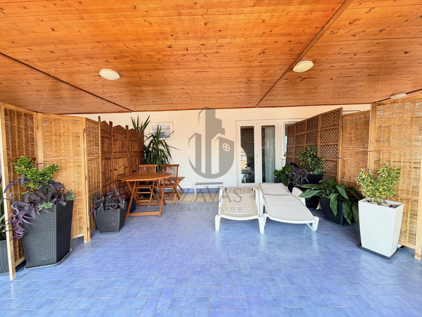 Kuća, Zadar (Diklo)– 423 m², 200 m od mora, uhodan turistički posao (11)
