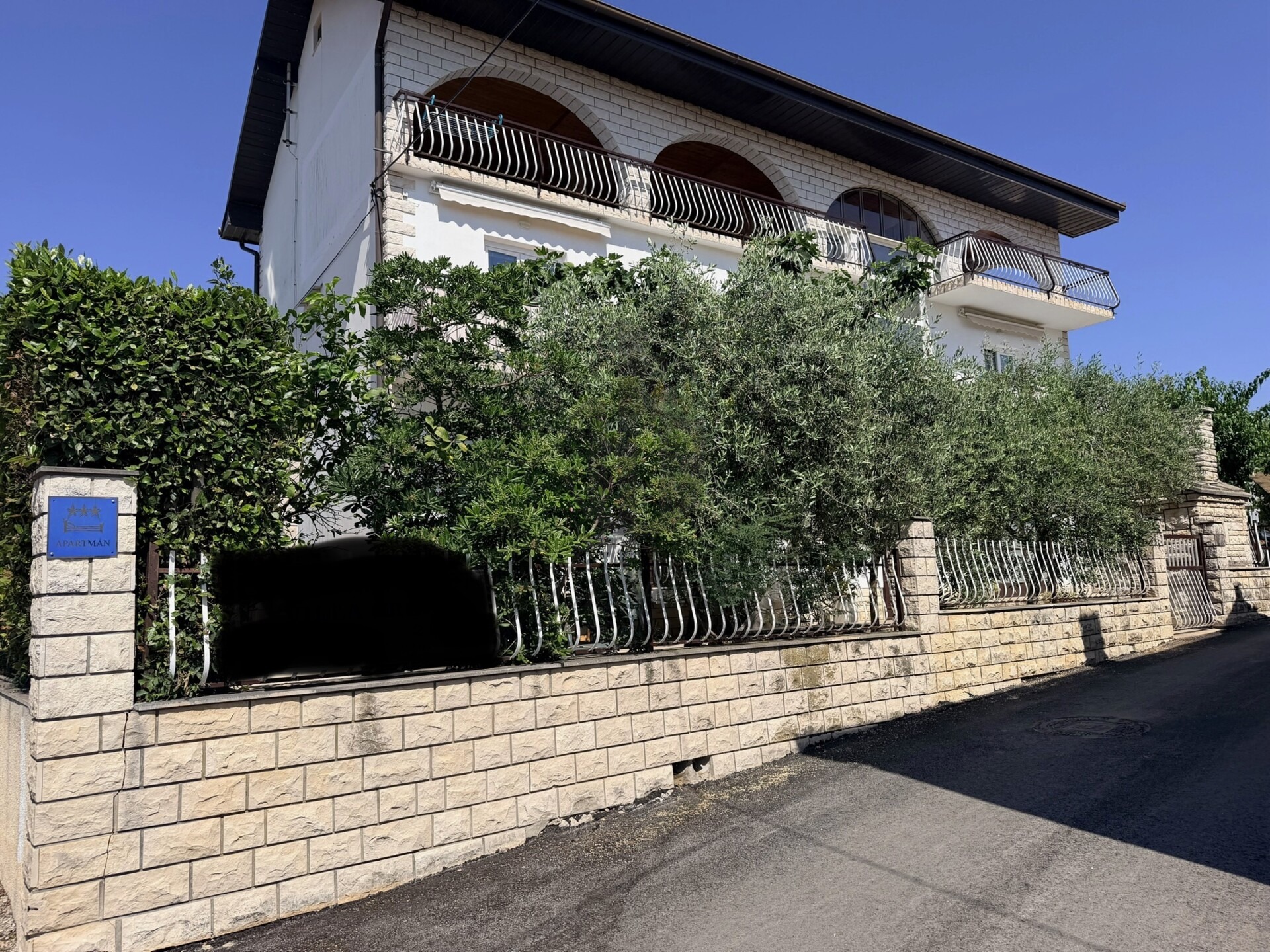 Kuća, Zadar (Diklo)– 423 m², 200 m od mora, uhodan turistički posao (5)