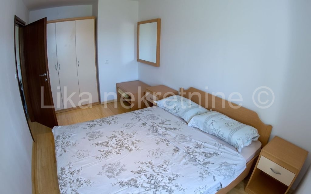 KARLOBAG - kuća u nizu s ugostiteljskim objektom (23)