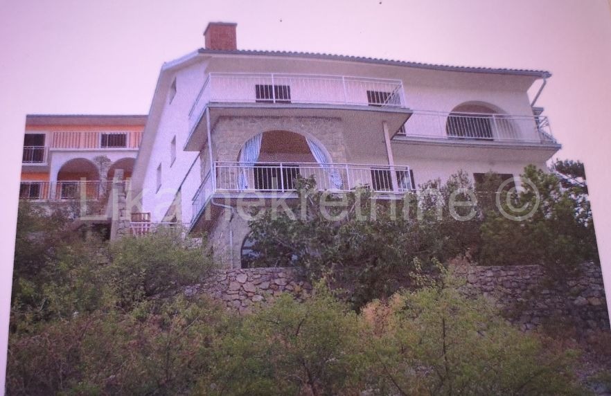 SVETI JURAJ - obiteljska kuća, 5 apartmana (3)