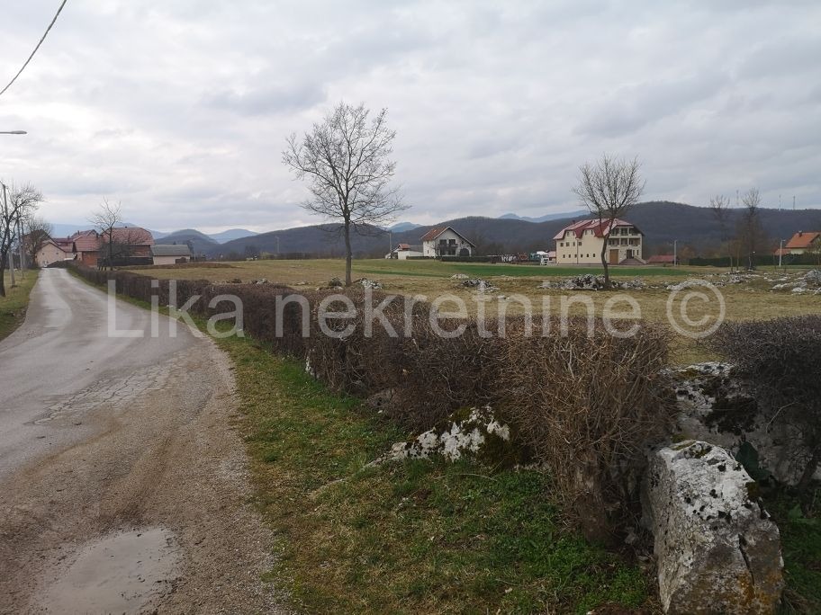 OTOČAC, Gornja Dubrava - građevinsko zemljište (2)