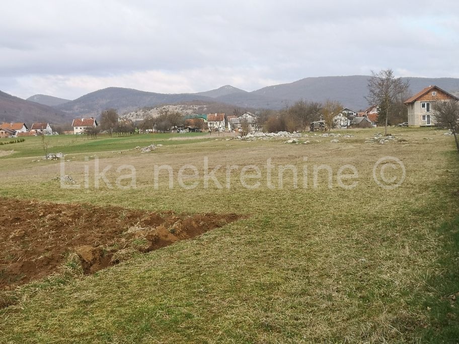 OTOČAC, Gornja Dubrava - građevinsko zemljište (5)