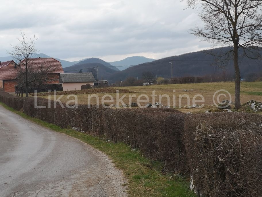 OTOČAC, Gornja Dubrava - građevinsko zemljište (3)